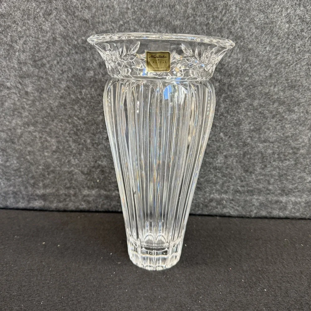 Noritake South Haven Crystal Vase 9